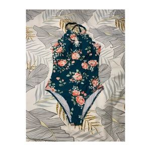 Cupshe Swimsuit NWOT
